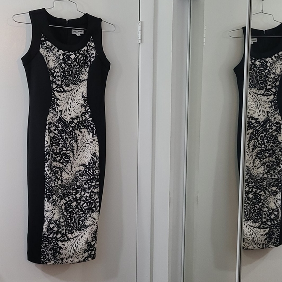 Dress - Picture 4 of 4